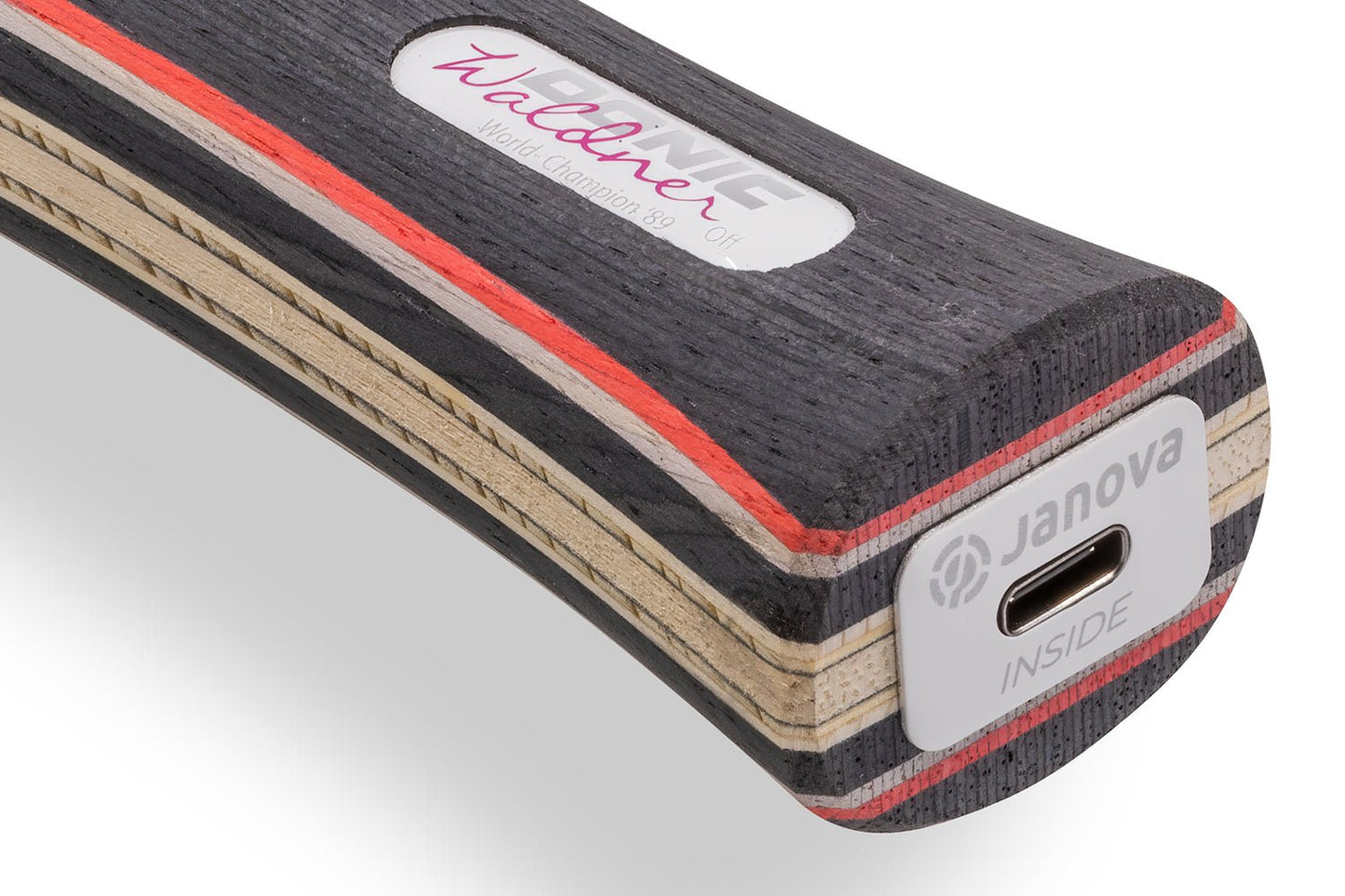 Donic Waldner aus Weltmeister 89 Tischtennisschläger, Detailansicht konkaves Griffende mit Janova Sensor und USB-C 2