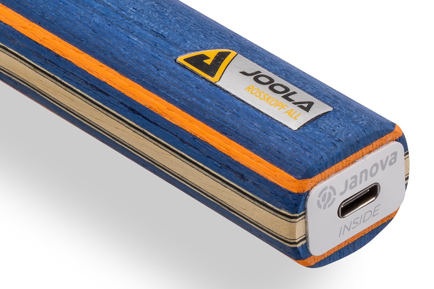 Joola Rosskopf Tischtennisschläger, Detailansicht gerades Griffende mit Janova Sensor und USB-C