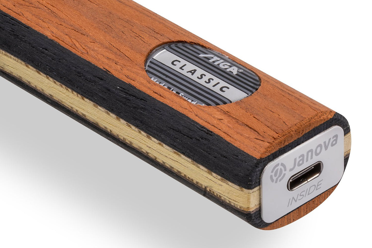 Stiga Offensive Classic Tischtennisschläger, Detailansicht gerades Griffende mit Janova Sensor und USB-C